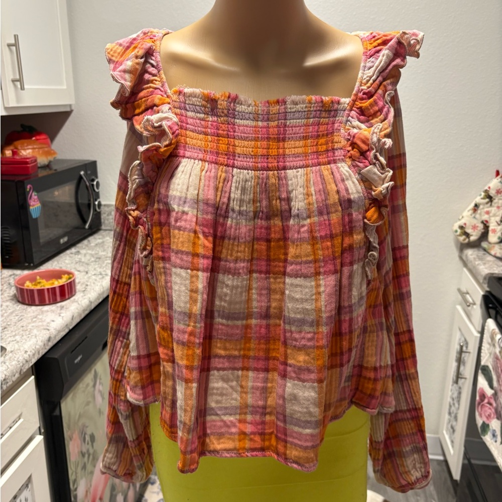 We The Free People Siena Played d LS Pullover Top w Ruffle Detail S